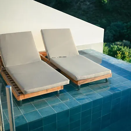 Akres Luxury Sea View אכסניה