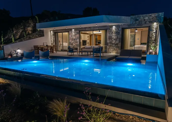 Akres Luxury Sea View * Псалиди