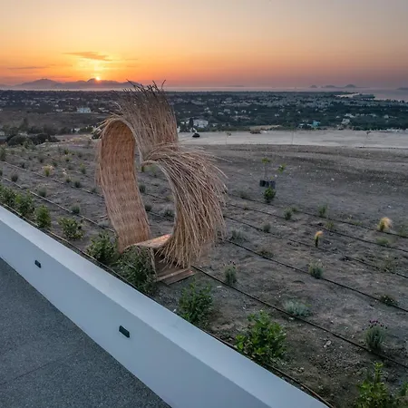 Akres Luxury Sea View אכסניה